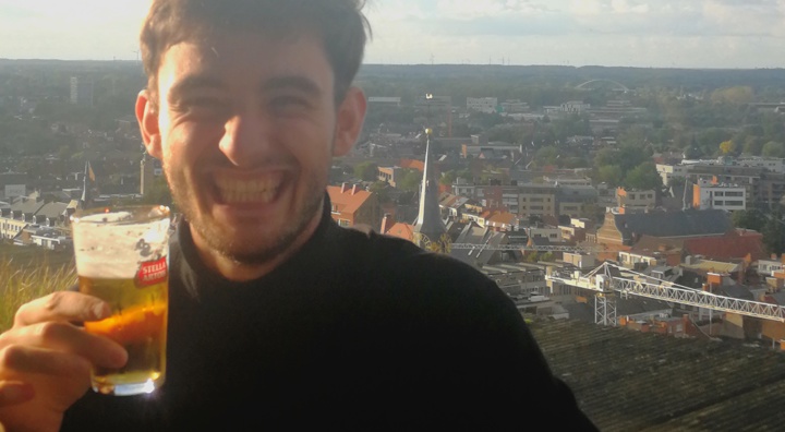 09 Thomas De La Hougue