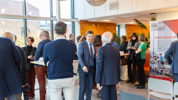 23 11 26 Dag Van De Wetenschap Bezoek Minister 001