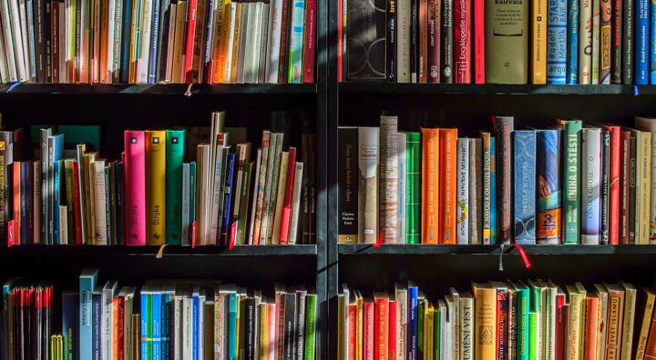 Books 1204029 1280