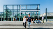 UHasselt, campus Diepenbeek, voorzijde gebouw