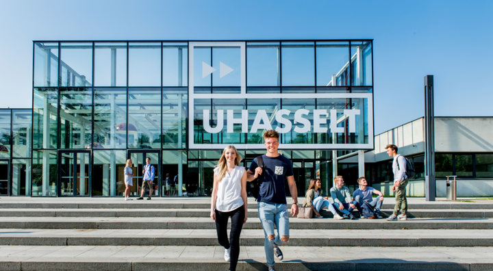 UHasselt, campus Diepenbeek, voorzijde gebouw