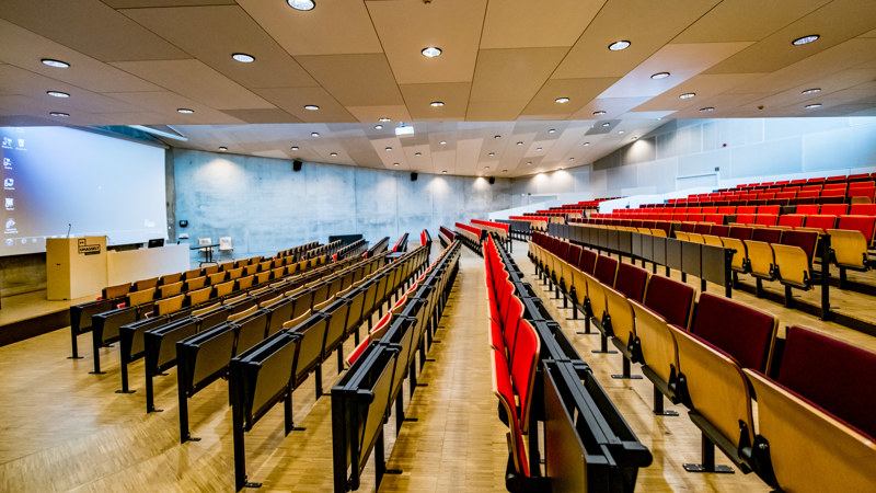 Grote Aula En Vloer 03