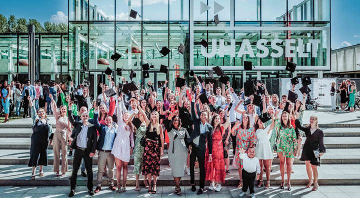 22 07 01 Proclamatie BEW Masters WEB 090