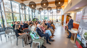 23 11 26 Dag Van De Wetenschap Bezoek Minister 015