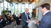 23 11 26 Dag Van De Wetenschap Bezoek Minister 034