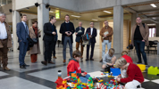 23 11 26 Dag Van De Wetenschap Bezoek Minister 068