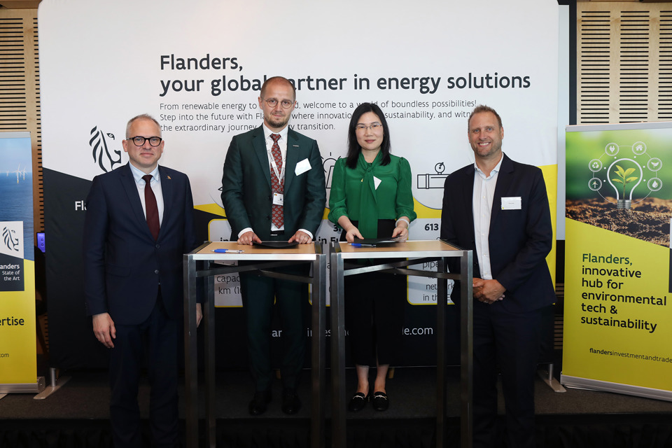 Ondertekening Mou UHasselt imec & UNSW